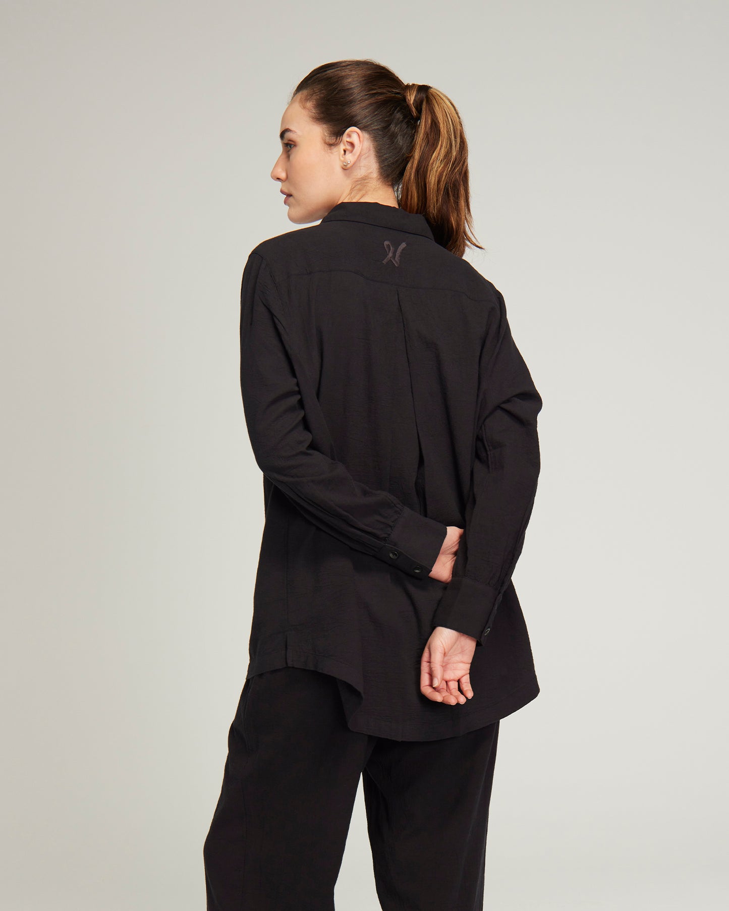 The Midi Shirt - Black