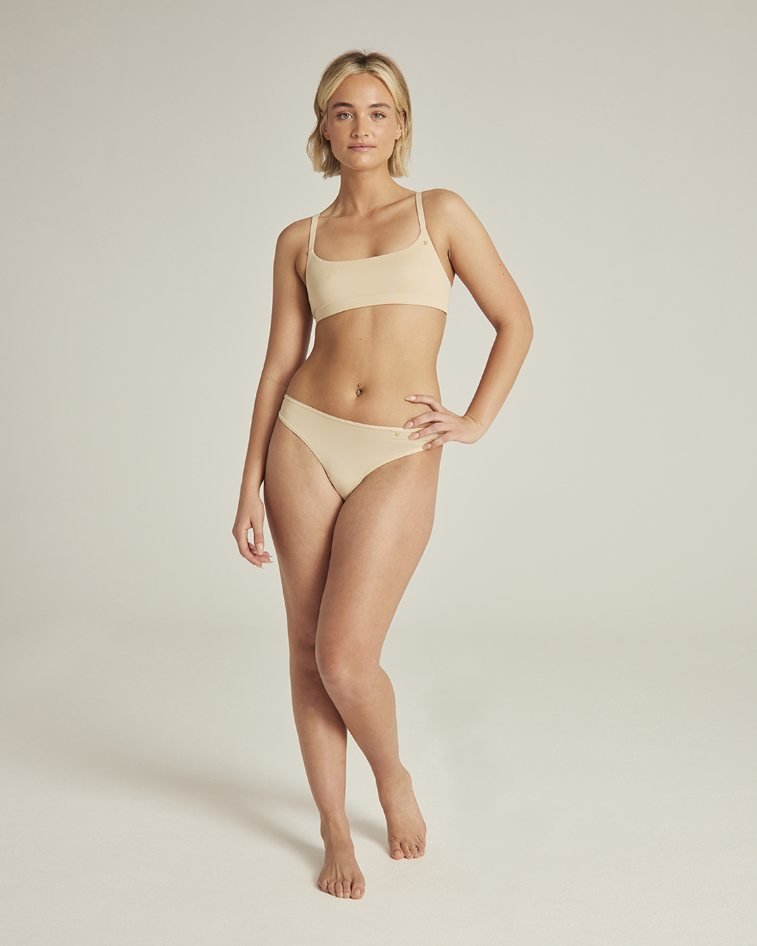 The Stretch Scoop Neck Bralette - Bare 01