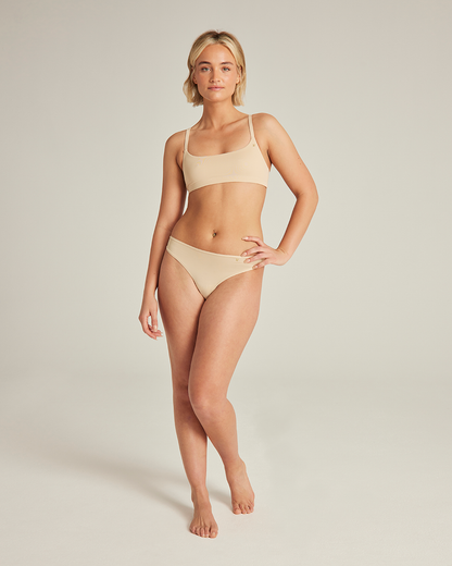 The Stretch Scoop Neck Bralette - Bare 01