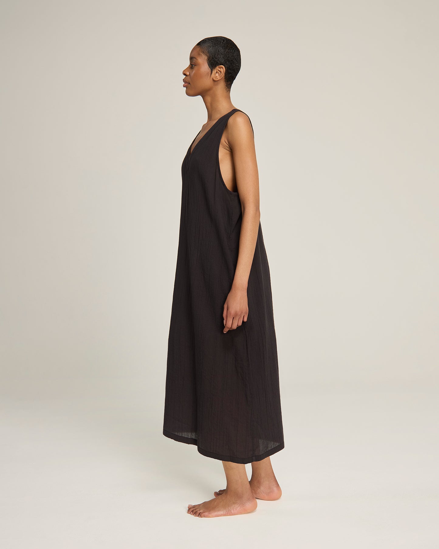 The V Neck Dress - Black