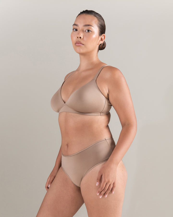 The Easy Does It Bralette Second Skin - Bare 03