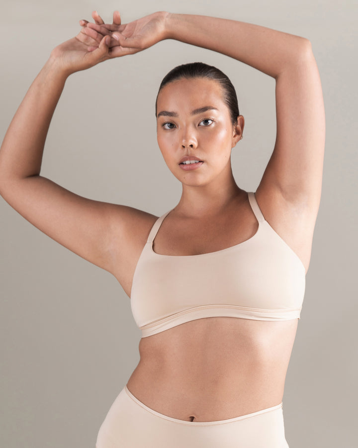 The Scoop Neck Bralette - Bare 01