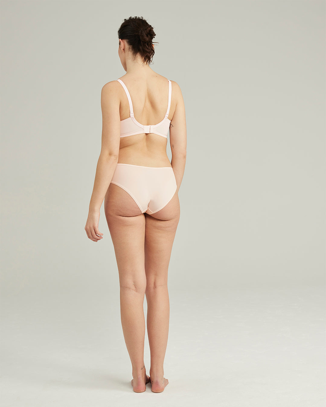 The Stretch Go To T-Shirt Bra - Blush Pink